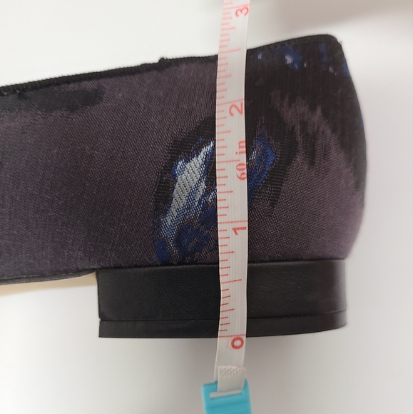 Talbots Blue & Black Textured Fabric Almond Toe Flats 8½ Wide - Picture 12 of 12